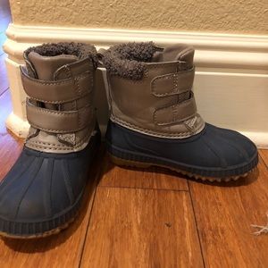 Size 8 toddler rain & snow boots